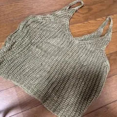 ✨タイムセール✨カーキ　オリーブグリーン ニットビスチェ　ベスト
