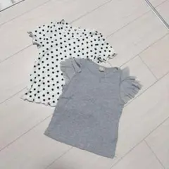 フリル付きグレーTシャツとドット柄Tシャツセット