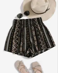 【美品】shein幾何学模様　ショートパンツ　薄手　夏　Mサイズ　ウエストゴム