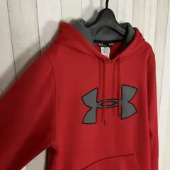 アンダーアーマー　Under Armour 　フード付きパーカー