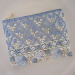 インド刺繍リボン　ちょっと大きなフラットポーチ