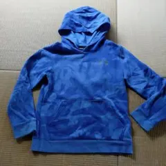 UNDER ARMOUR 迷彩柄 パーカー 140 トップス 上 ブルー キッズ
