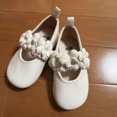 子供　結婚式シューズ　H&M フラワー装飾 ホワイトフォーマルシューズ0〜1才