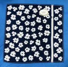 新品　TOCCA タオルハンカチのサムネイル