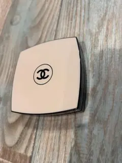 CHANEL パウダーファンデーション コンパクトケースのサムネイル