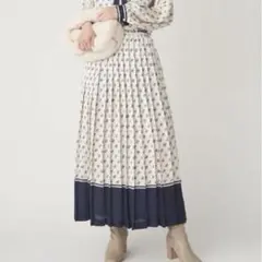 LILY BROWN クラシカルパターンプリーツスカートのサムネイル