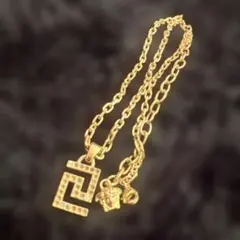 光*P様 VERSACE グレカ メデューサ ネックレス ゴールド　48cm ヴのサムネイル