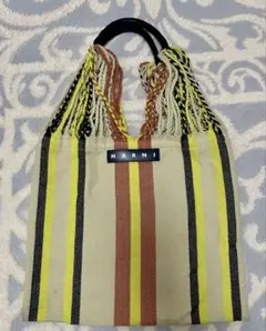 Item thumbnail for item 7bf34253-42f3-46b3-8018-fb9f782b64da