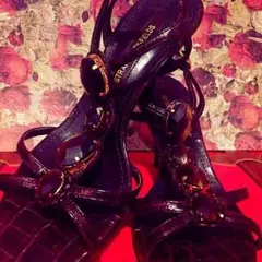 STRAWBERRYFIELDS 型押し ミュールサンダル