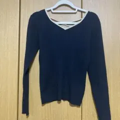 ブラック Vネック カットソー　背中セクシー