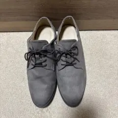 グレー スエード レースアップシューズ