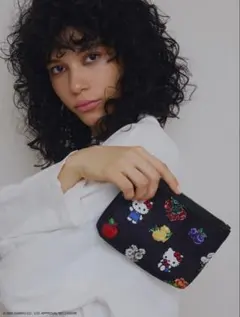 HELLO KITTY×Ameri ポーチ