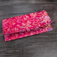 和風柄 刺繍お札入れ　お財布　ファスナー付き