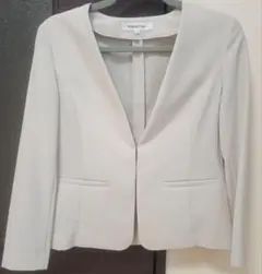 ライトグレー ノーカラージャケット