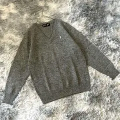 a2756◆美品 Vネックニット ワンポイント ロゴ 刺繍 大人カジュアル 春