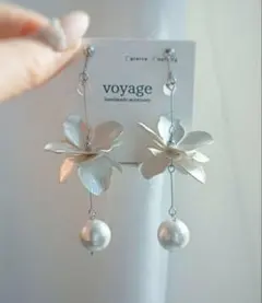 マットシルバー フラワー ピアス イヤリング ブライダル ハンドメイド