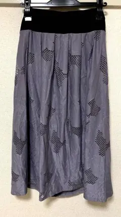 【未使用・美品】ロングスカート レース 花柄 グレー M-L