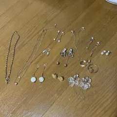 アクセサリー( 17点まとめ売り ) イヤリング　イヤカフ　ネックレス　マンテル