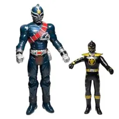 【土日セール中】 仮面ライダー響鬼 轟鬼 アバレブラック ミニソフビ 2体セット