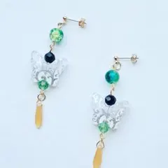 ハンドメイド　ピアス　イヤリング　朝幕の地の白虎