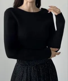 Louere 薄手前後2wayUネックリブニット