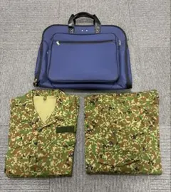 【未使用】迷彩柄上下セット＋装備バッグ付 日本サイズXL相当
