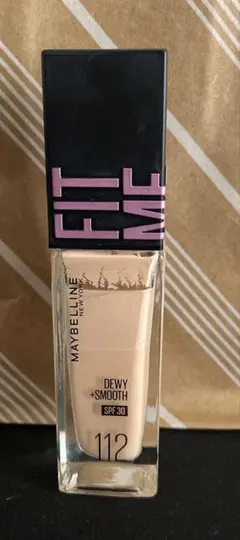 メイベリン　フィットミーリキッドファンデーションDN 112