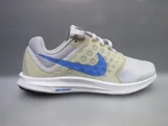 新品　Nike　23.0㎝