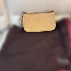 土曜日まで限定coachベージュ ハンドバッグ シンプルデザイン