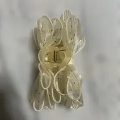 バレッタ ホワイト　リボン　まとめ髪 ヘアアクセ　大きめ