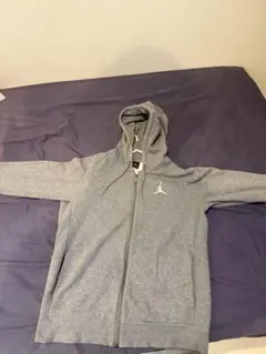 Jordan グレー フルジップフーディ