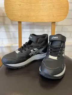 asics ブラック ハイカットスニーカー