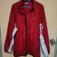 Nike ナイロンジャケット Mサイズ レッド