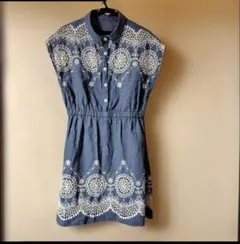 繊細な刺繍＆レースが目を引く デニム風シャツワンピース