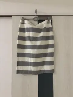 ユニクロ ペンシルスカート