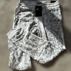 Item thumbnail for item 58a9800e-0d50-4b1b-8b78-f2476da301ad