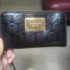 MICHAEL KORS ブラック　ミニ長財布