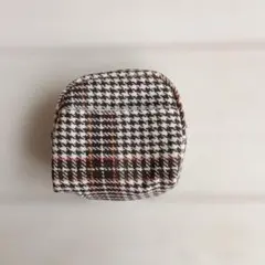 Item thumbnail for item 9e8e095d-0d2a-4e62-8fa7-8399def00f3a