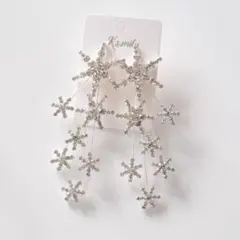 新品未使用 ウェディング ピアス 雪の結晶 シルバー キラキラ