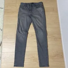 UNIQLO スキニーデニム グレー 307