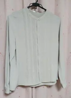 【最終値下げ】ライトグレー プリーツデザインシャツ　L　入学式