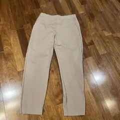 ユニクロ　ウルトラストレッチアクティブテーパードパンツ　M ベージュ