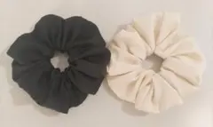 ハンドメイドシュシュ★無地2点(ブラック・アイボリー)