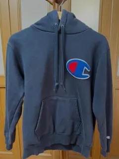 Champion ネイビー フード付きパーカー　Mサイズ