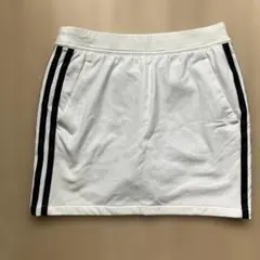 adidas ホワイト スカート レディース