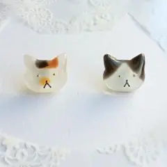猫ピンバッジ　ハンドメイド
