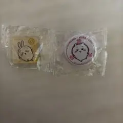 ちいかわ くら寿司 缶バッジ(1個) マグネット(1個)セット