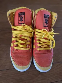 Nike Air Jordan 1 赤白 ハイカットシューズ 27.5cm 2026年最新】adidasスニーカー ハイカットの人気アイテム - メルカリ