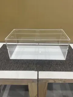 1/18モデルカー用 照明付き リアルカーボン台座 アクリルディスプレイケース 1/18モデルカー用 照明付き リアルカーボン台座 アクリルディスプレイ