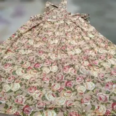 お値下げピンクハウス系　ケティ花柄 ワンピース型エプロンorダブリエ　 ピンク系のサムネイル